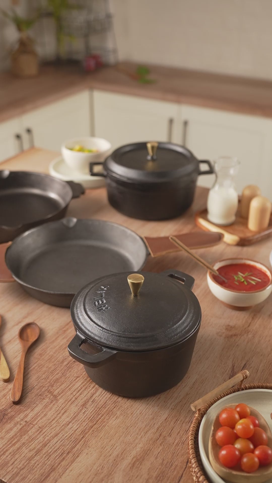 Load video: https://www.helixcookware.com/collections/best-seller